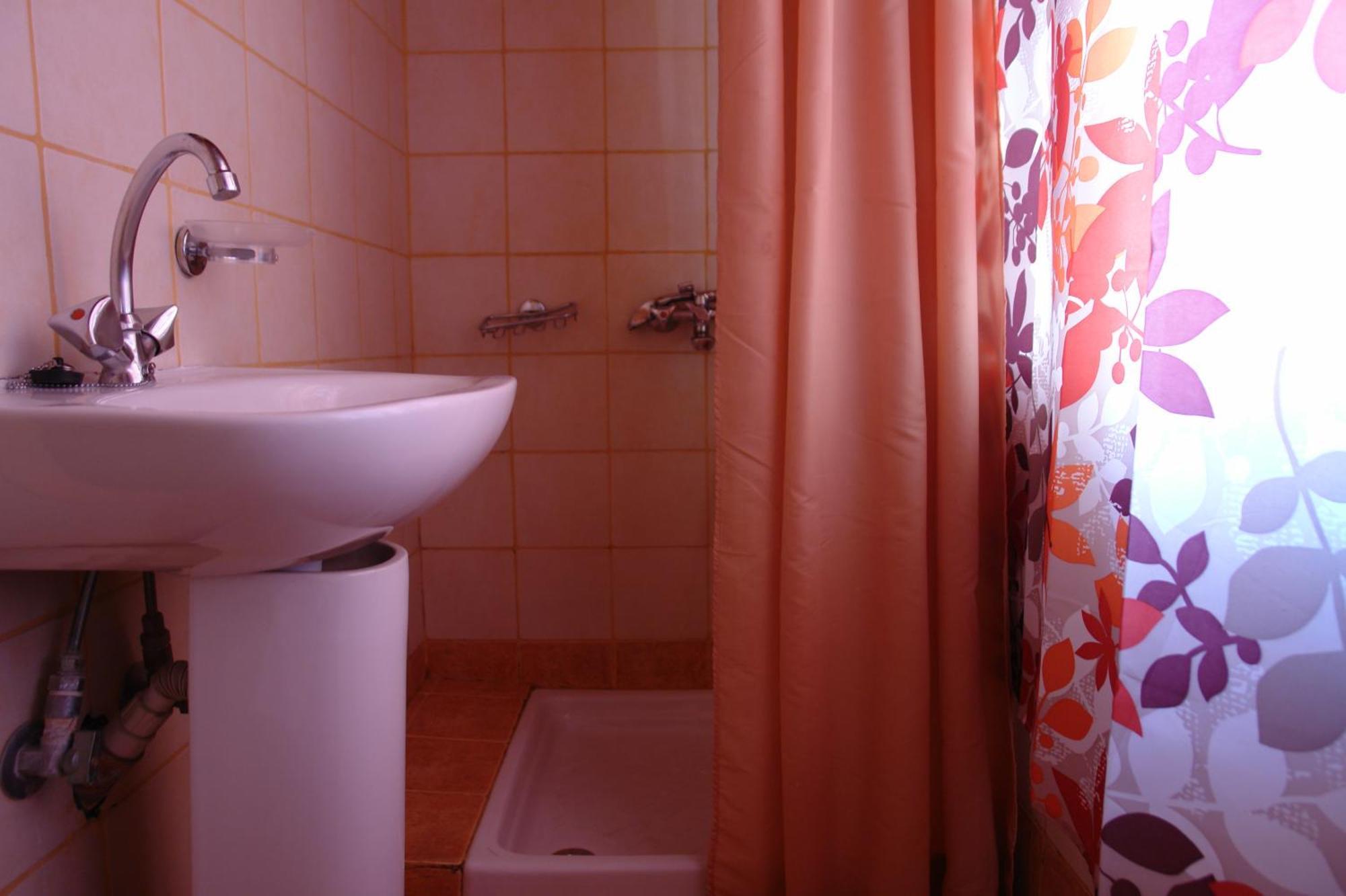 Earini Rooms And Apartments خانيا المظهر الخارجي الصورة