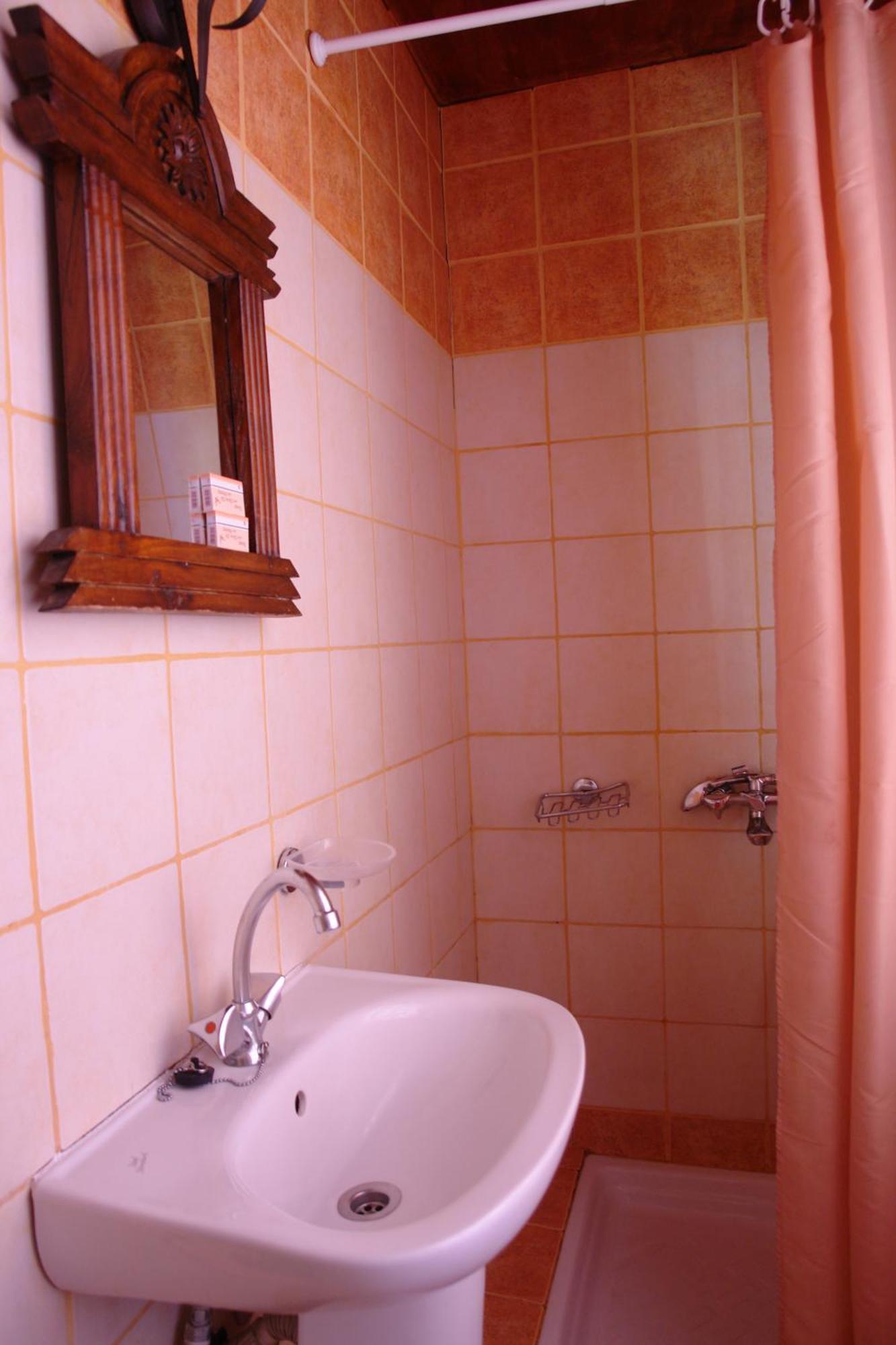 Earini Rooms And Apartments خانيا المظهر الخارجي الصورة